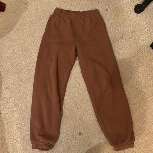 Brown TNA mega fit fleece sweatpants xxs